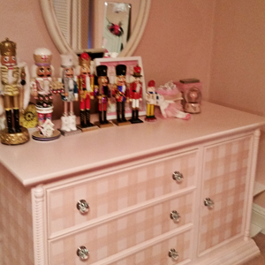 Girl's Bureau and Mirror